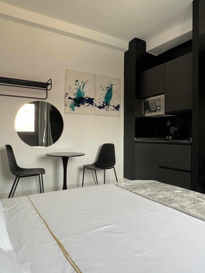 Appartamento Fiesta Cama Individual Modern & Luxury Málaga Esterno foto